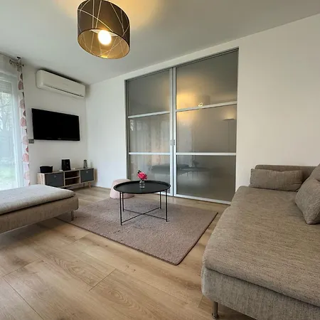 Beautiful Renovated 1 Garden Box Eurexpo-lyon- Stadium Apartamento Bron